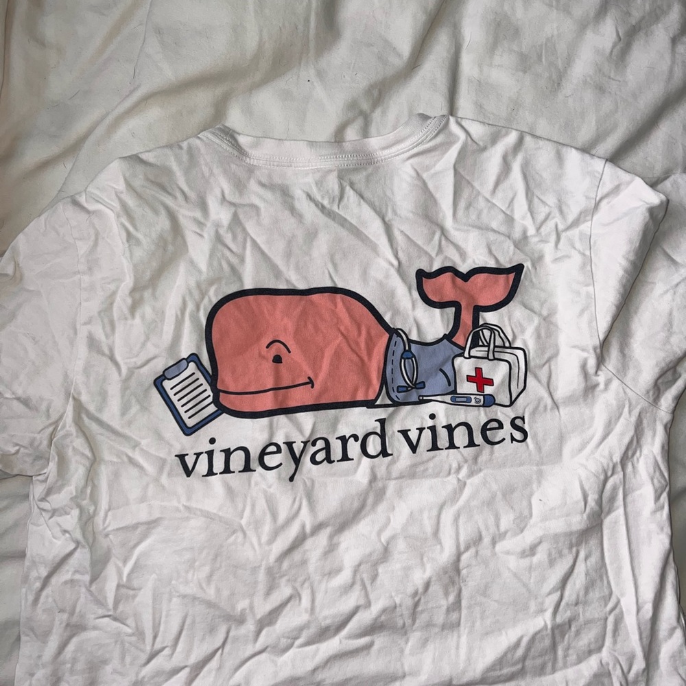 VINEYARD VINES tee